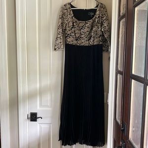 Alex Evenings Petite Embroidered-bodice Ball Gown Dress